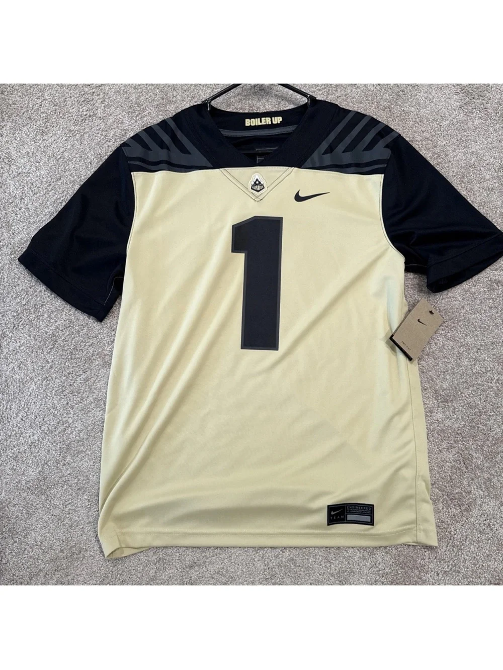 Men’s Size Medium Nike Purdue Boilermakers Jersey #1 NCAA GOLD